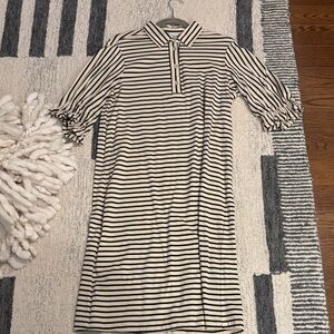 Minimalist black and white striped long sleeve dress ✨ super soft and comfy